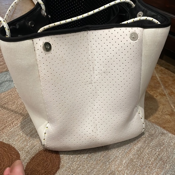 Greyson Riot- neoprene tore - Picture 4 of 7